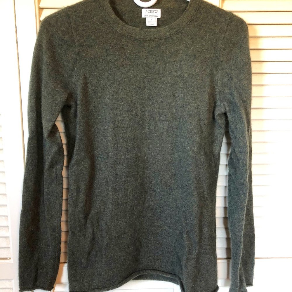 Women's cashmere sweater